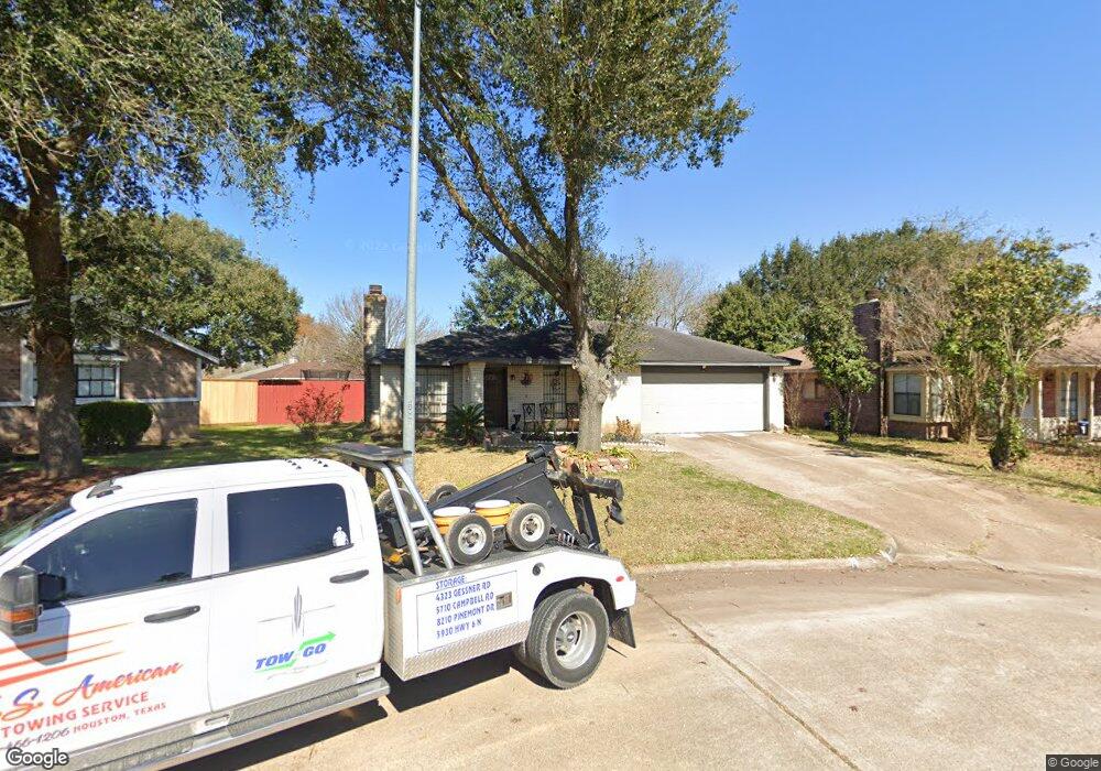 7930 Yellow Pine Dr, Houston, TX 77040 - photo 1