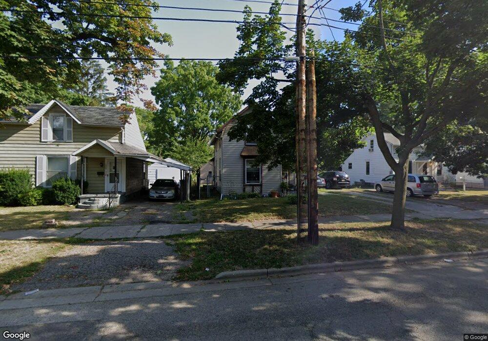 1002 W Shiawassee St, Lansing, MI 48915 - photo 1