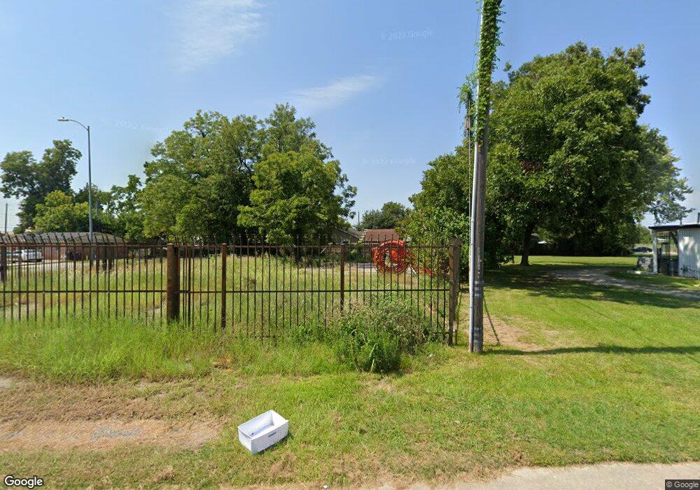 8601 N Main St, Houston, TX 77022 - photo 1