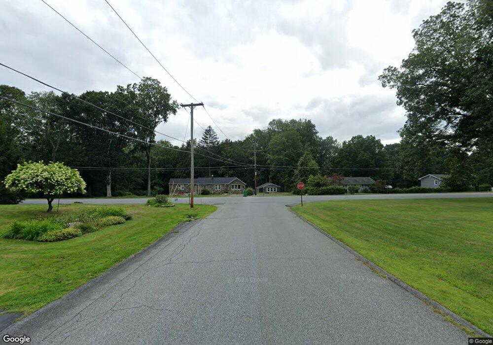 4 Peterson Rd, Carmel Hamlet, NY 10512 - photo 1