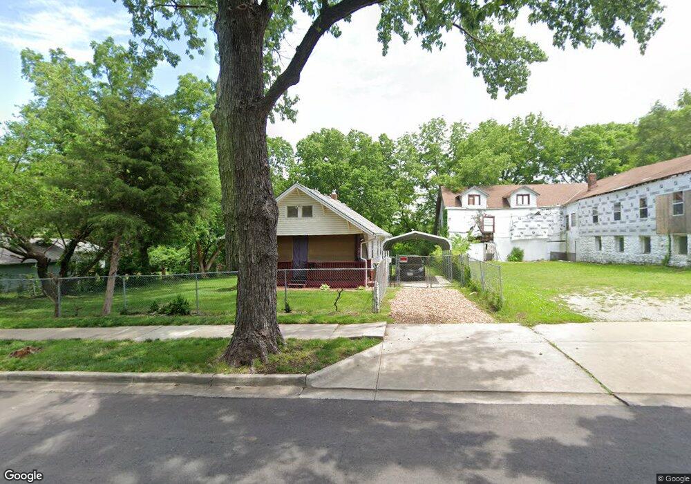 7017 Agnes Ave, Kansas City, MO 64132 - photo 1