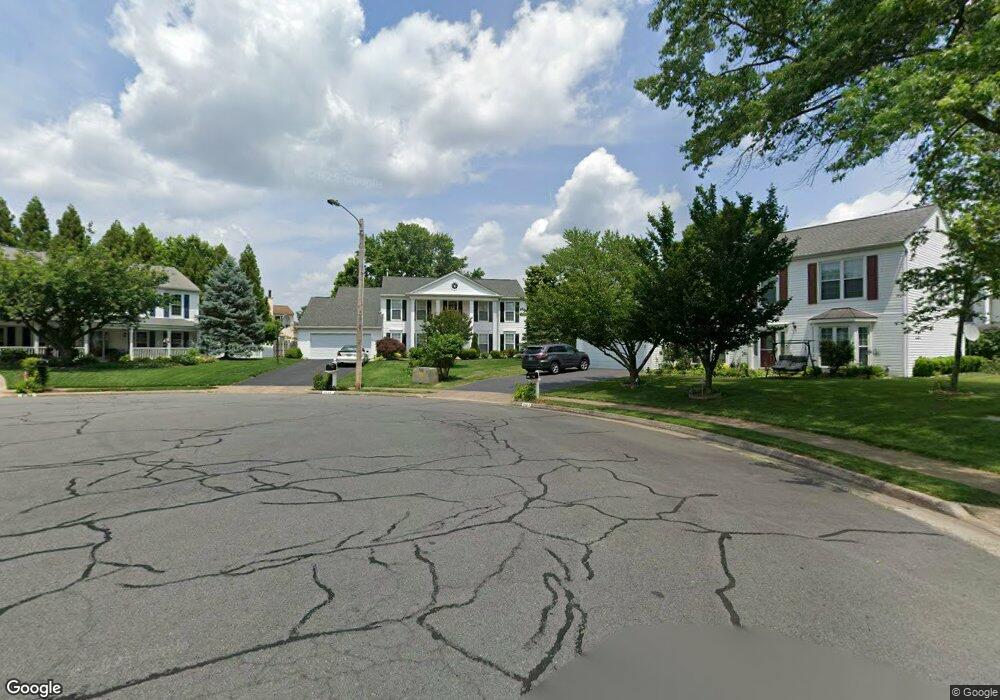 8564 Yohr Ct, Manassas, VA 20110 - photo 1