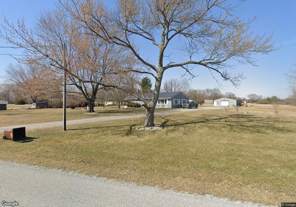 4951 Sandusky Rd, Lima, OH 45801 - photo 1