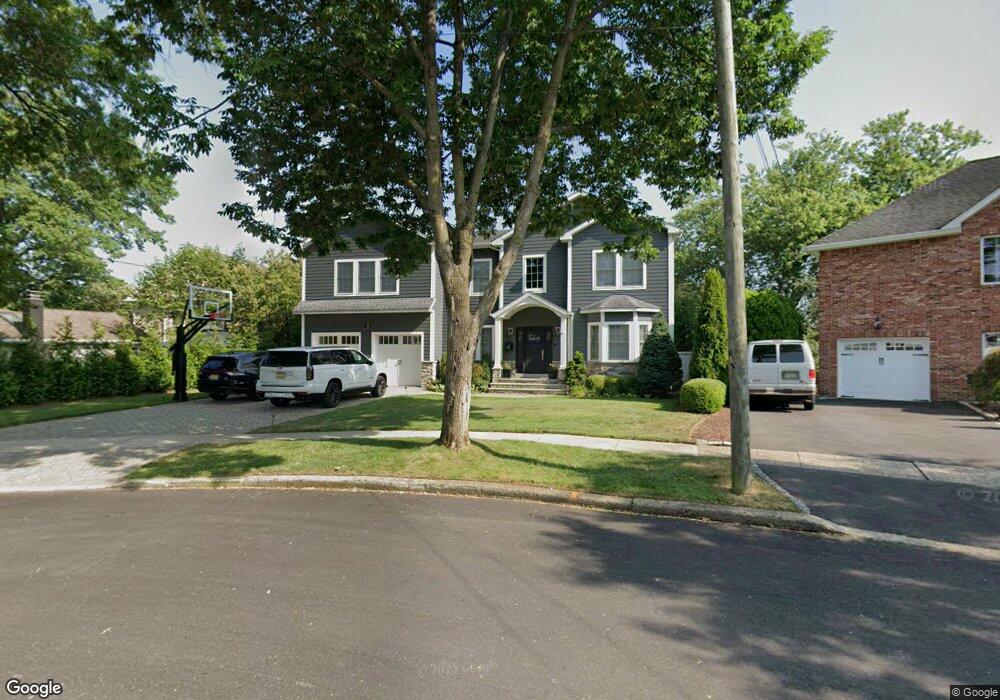 233 Beech Ct, River Edge, NJ 07661 - photo 1