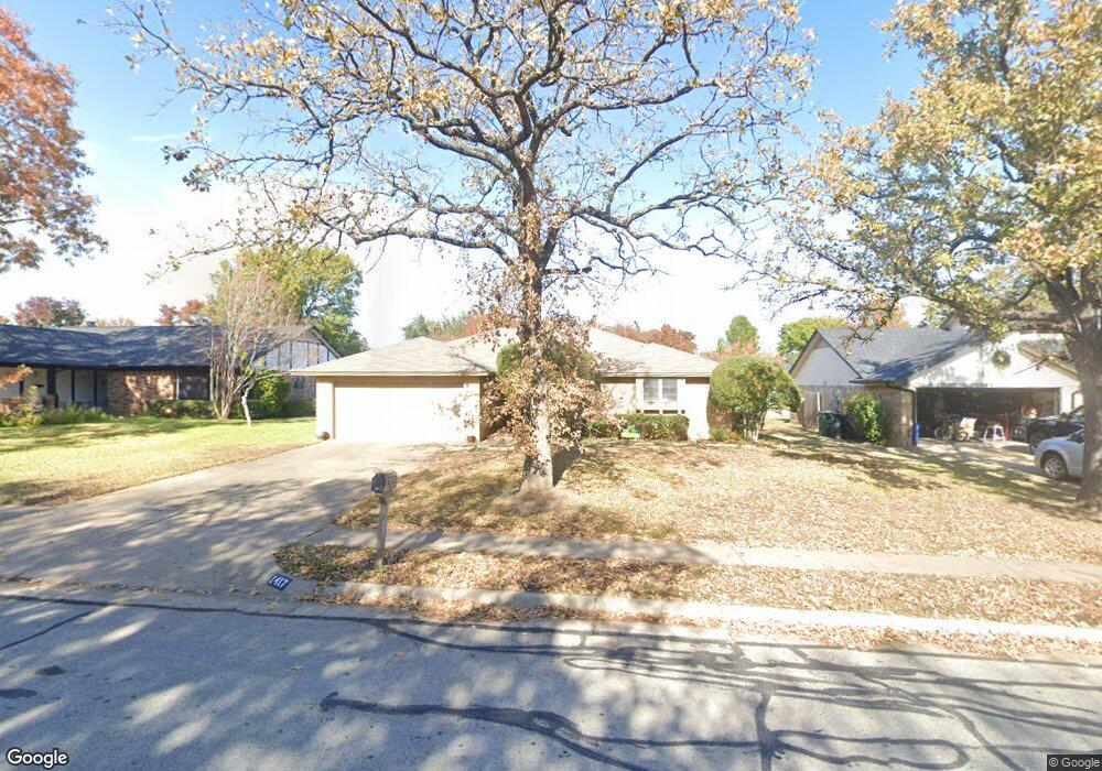 1417 Circle Ln, Bedford, TX 76022 - photo 1