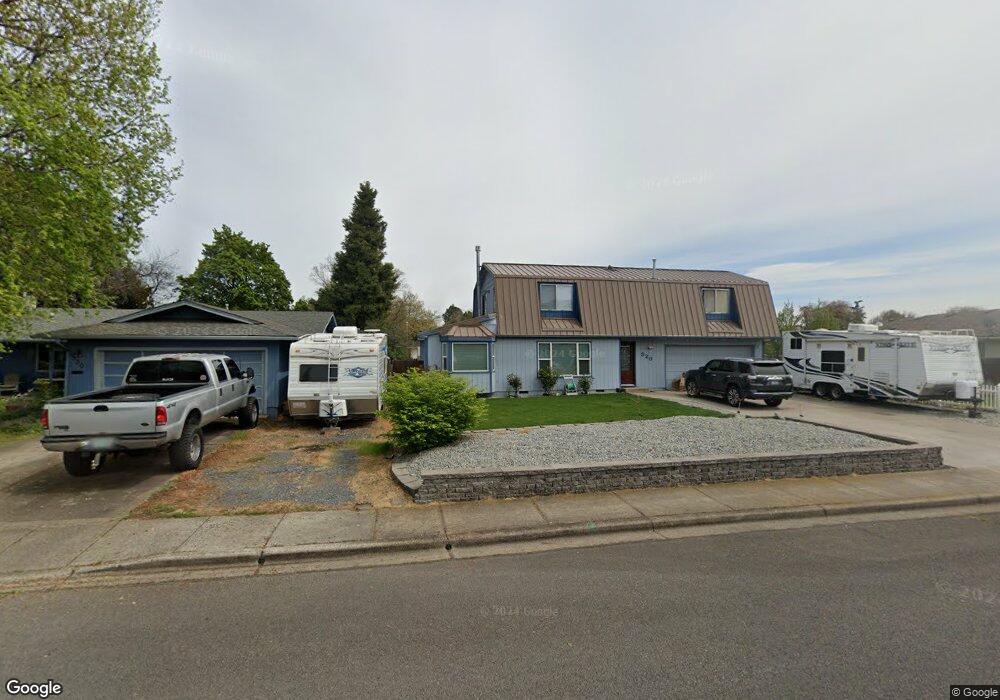 320 Brad Way, Central Point, OR 97502 - photo 1