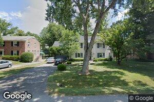 425 Club Ln, Louisville, KY 40207