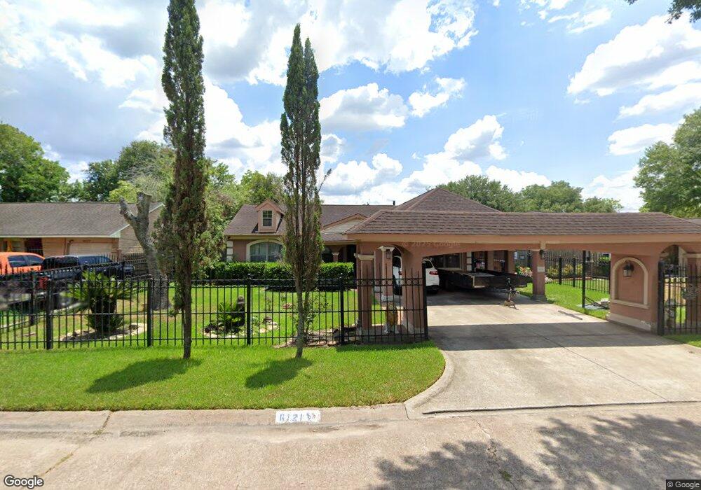 6121 Maywood Dr, Houston, TX 77053 - photo 1