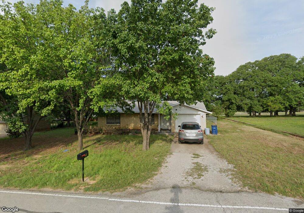 817 Vickie Dr, Azle, TX 76020 - photo 1