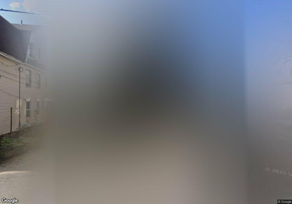 199 Lincoln St unit 2nd fl, Waterbury, CT 06710 - photo 1