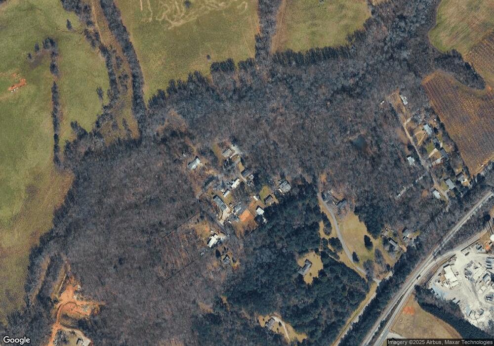 7673 Poole Cir, Alto, GA 30510 - photo 1