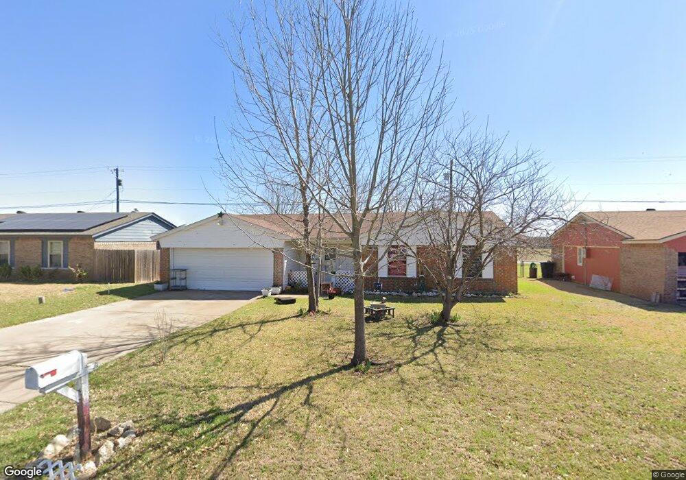 1407 Berry Dr, Cleburne, TX 76033 - photo 1