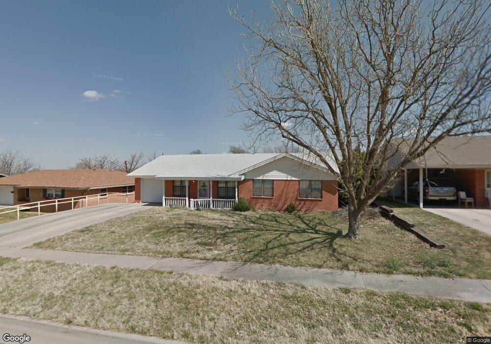 2711 Lynn Dr, Big Spring, TX 79720 - photo 1