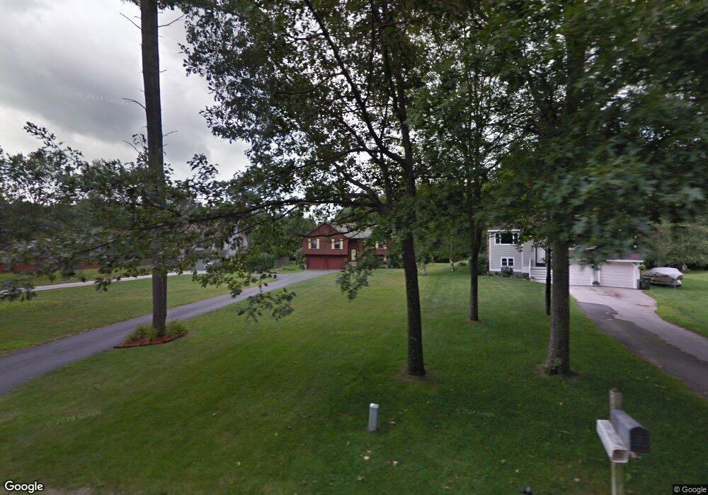 19 Woodside Dr, Londonderry, NH 03053 - photo 1