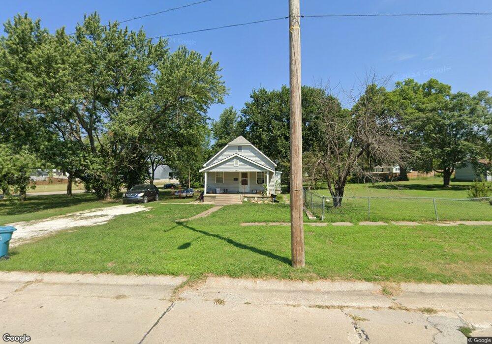 732 Parker Ave, Osawatomie, KS 66064 - photo 1
