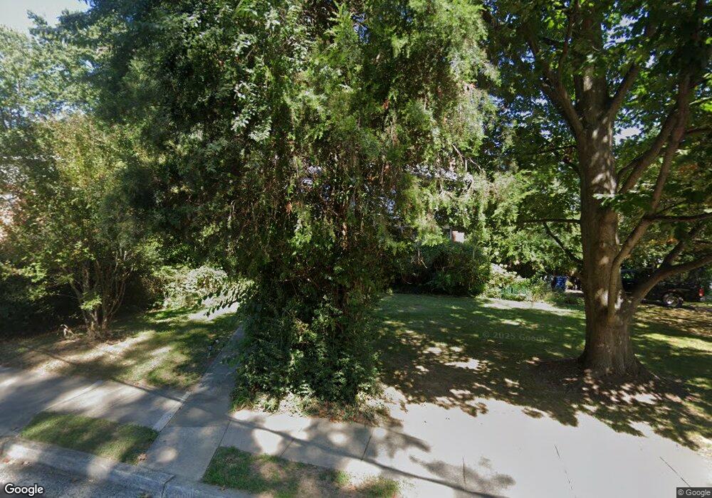 7400 Allan Ave, Falls Church, VA 22046 - photo 1