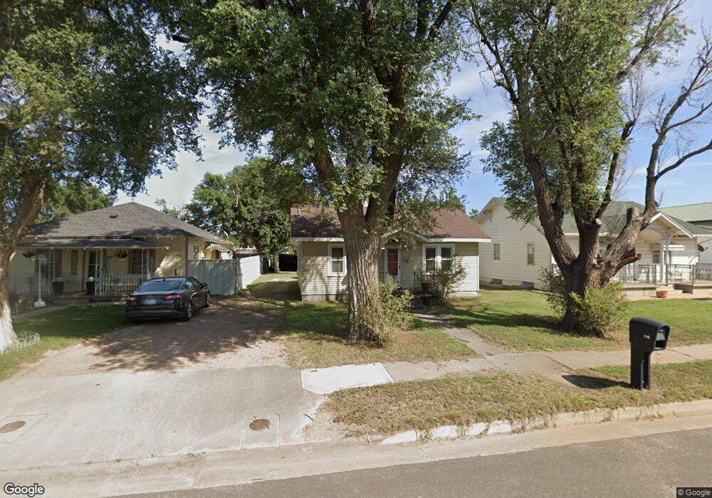 916 S Main St, Hugoton, KS 67951 - photo 1