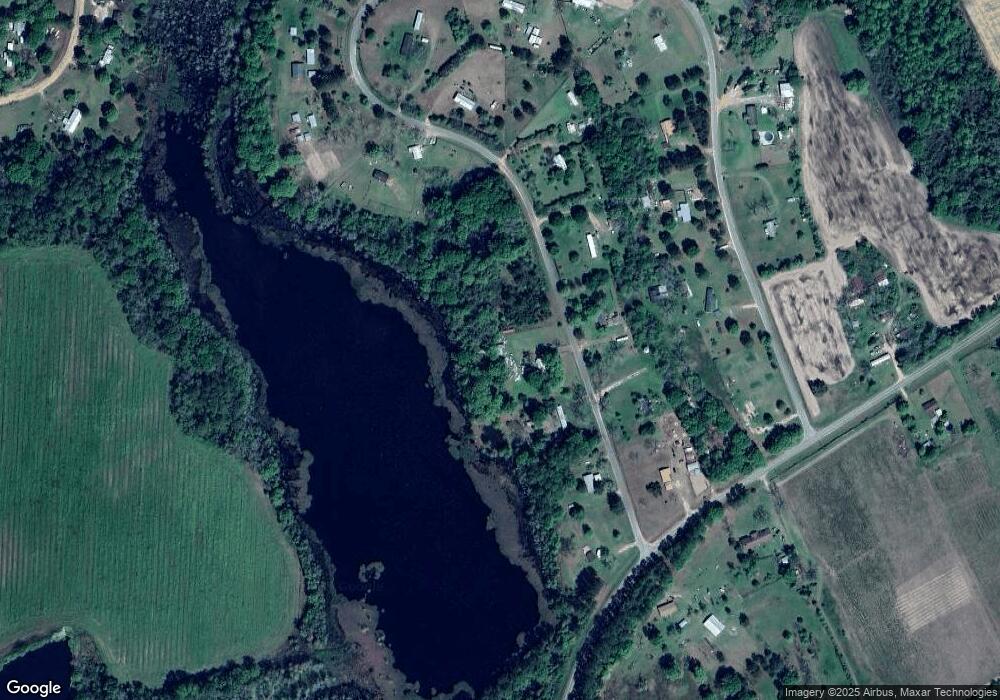 135 Hill Rd, Douglas, GA 31533 - photo 1