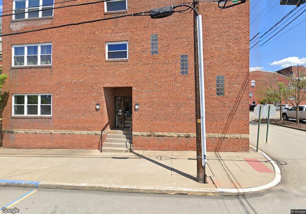 54 Morris St N unit 1, Waynesburg, PA 15370 - photo 1