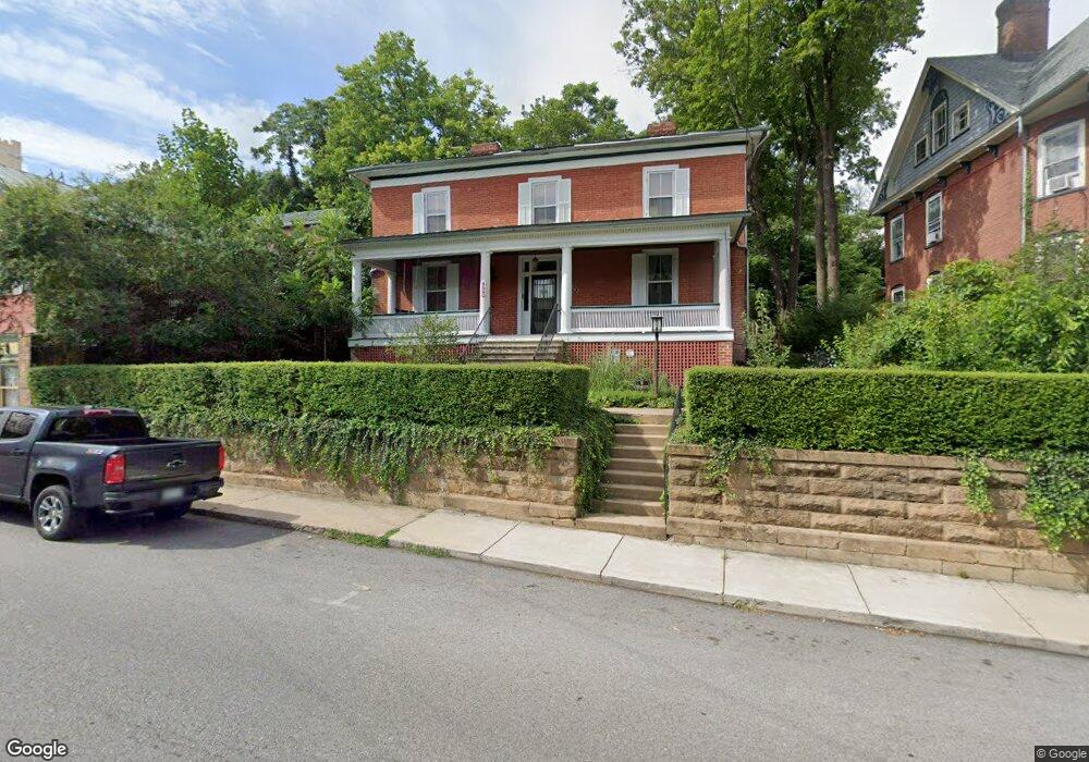 907 W Beverley St, Staunton, VA 24401 - photo 1