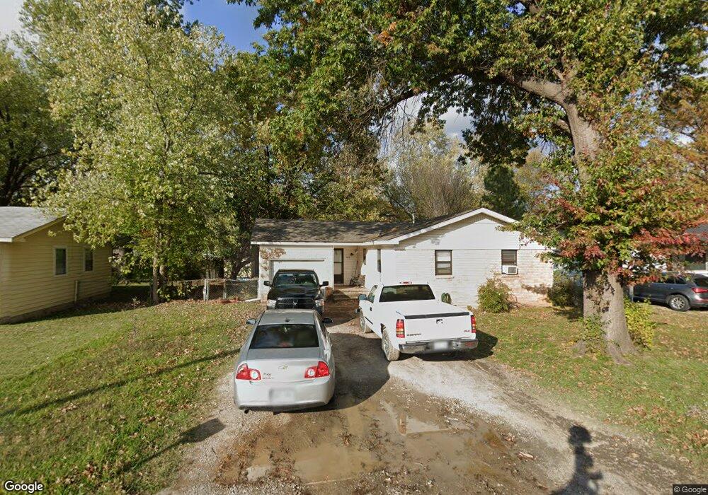 314 E Fry Place, Claremore, OK 74017 - photo 1