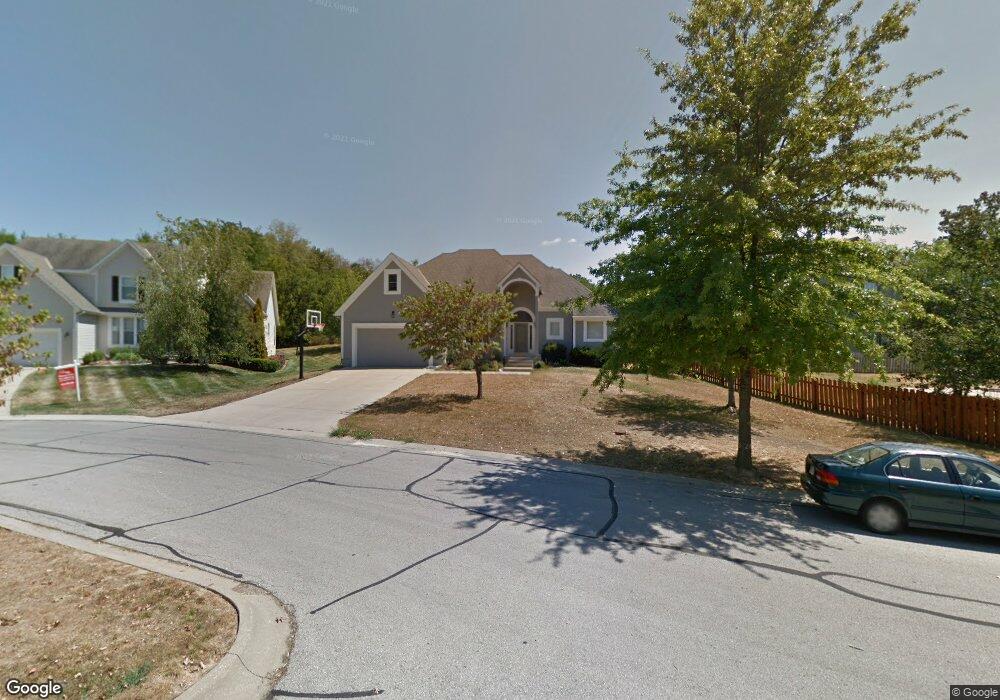 4909 Mccoy St, Shawnee, KS 66226 - photo 1