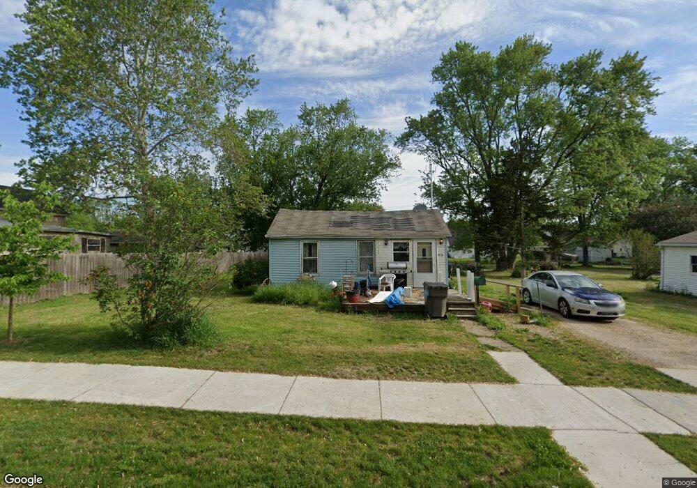 952 W Centennial St, Nappanee, IN 46550 - photo 1