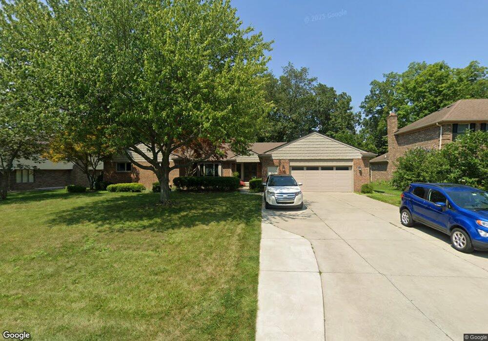 8892 Sarah Ln, Grosse Ile, MI 48138 - photo 1