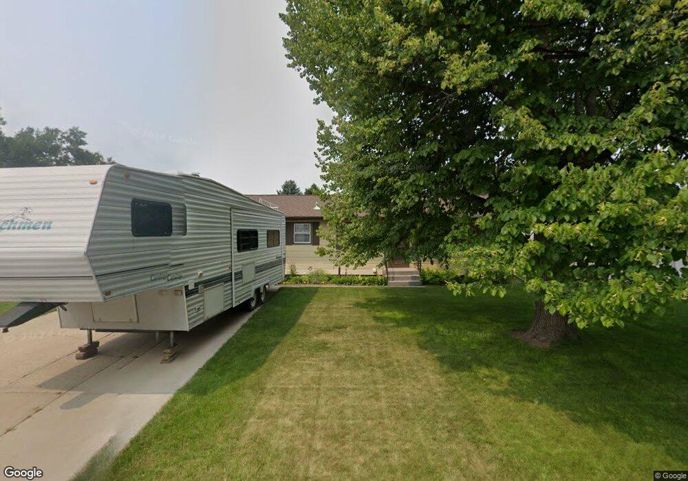 1717 4th Ave NE, Jamestown, ND 58401 - photo 1