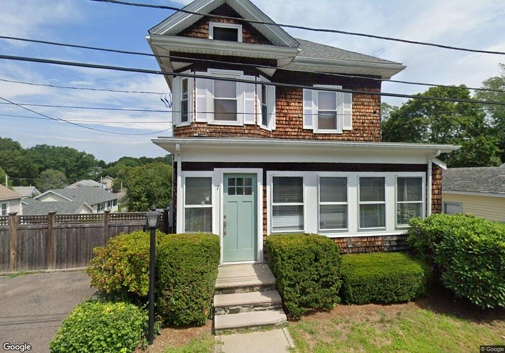 7 Longfellow St, Beverly, MA 01915 - photo 1