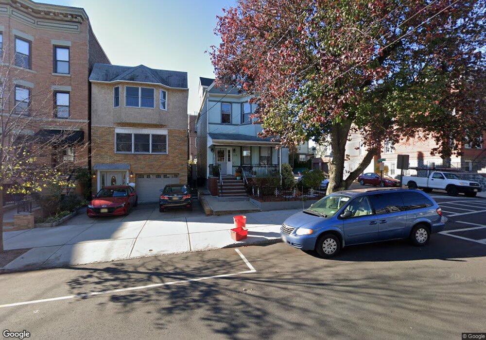 139 Shippen St unit 2, Weehawken, NJ 07086 - photo 1