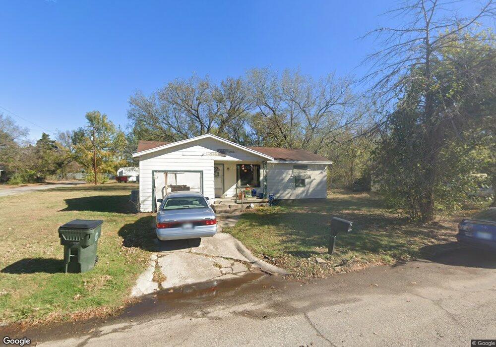 517 N Bryan St, Okmulgee, OK 74447 - photo 1