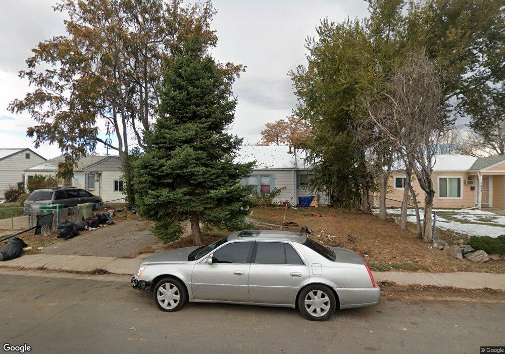 1665 Macon St, Aurora, CO 80010 - photo 1