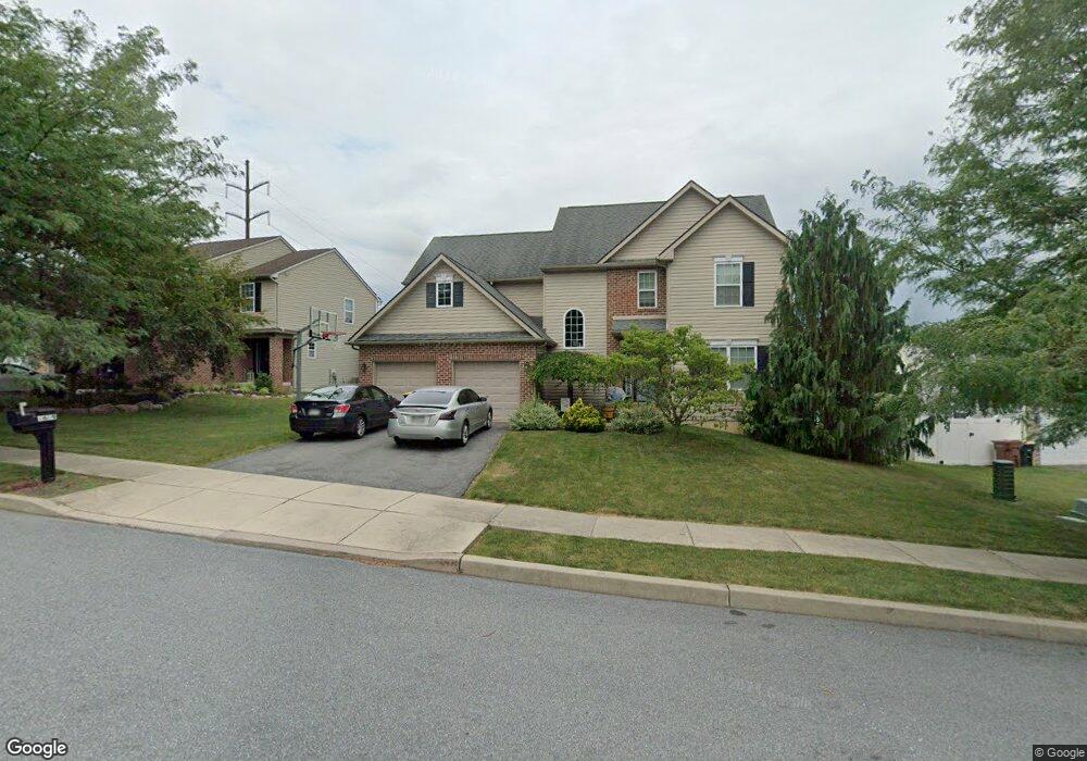 4609 Troxell Dr, Whitehall, PA 18052 - photo 1