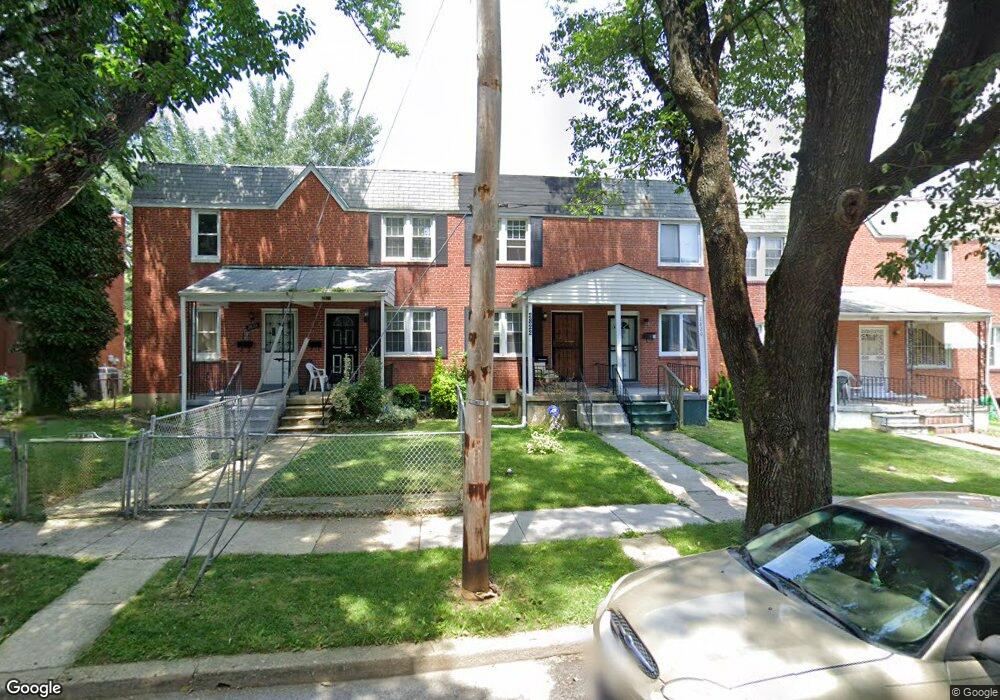 2822 Edgecombe Cir S, Baltimore, MD 21215 - photo 1