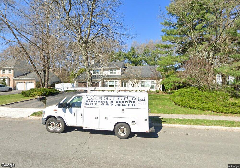 44 Timber Ridge Dr, ComMacK, NY 11725 - photo 1