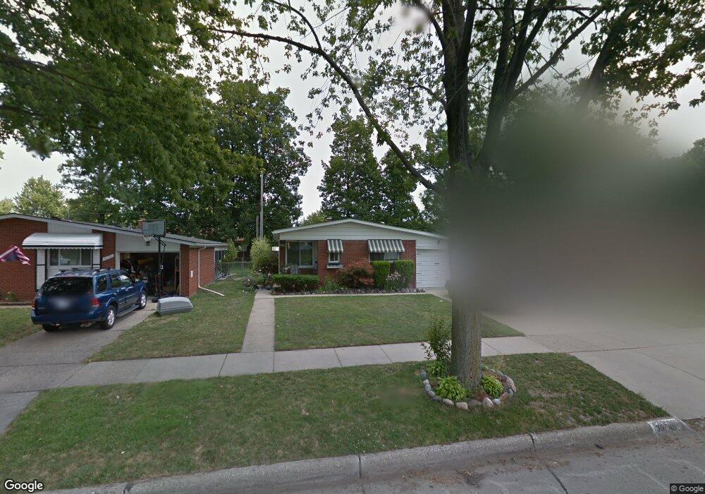 30748 J Carls St, Roseville, MI 48066 - photo 1