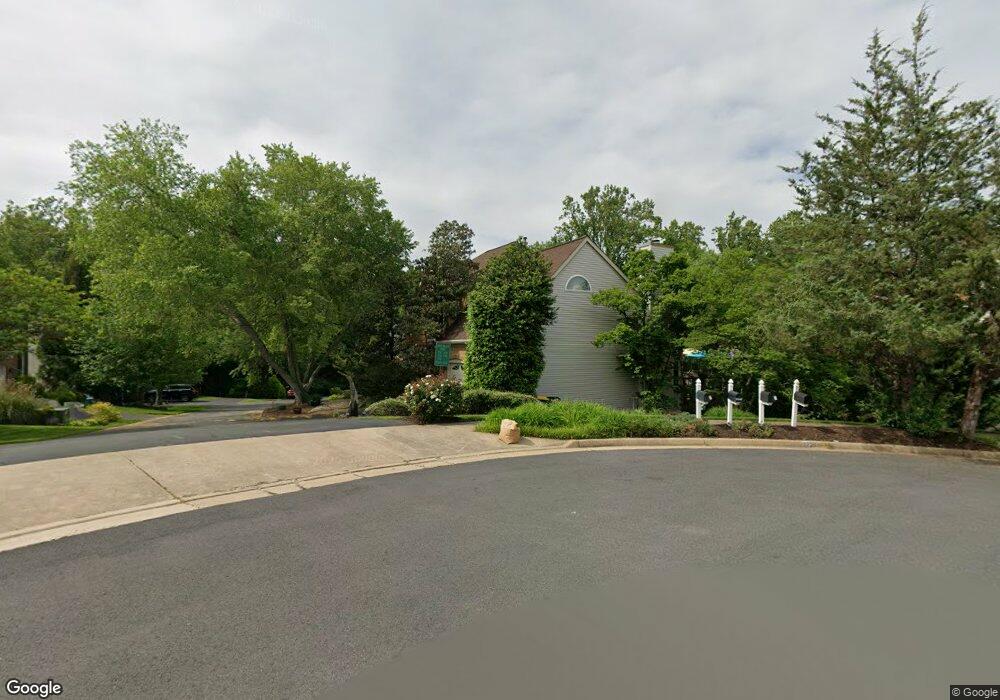 7728 White Willow Ct, Springfield, VA 22153 - photo 1