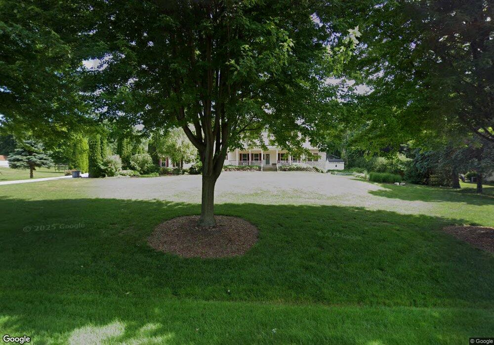 N59W26331 Indian Head Dr, Sussex, WI 53089 - photo 1