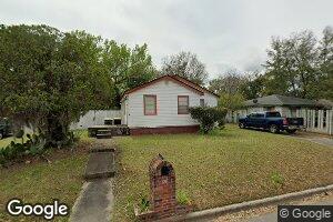 701 W 60th St, Savannah, GA 31405