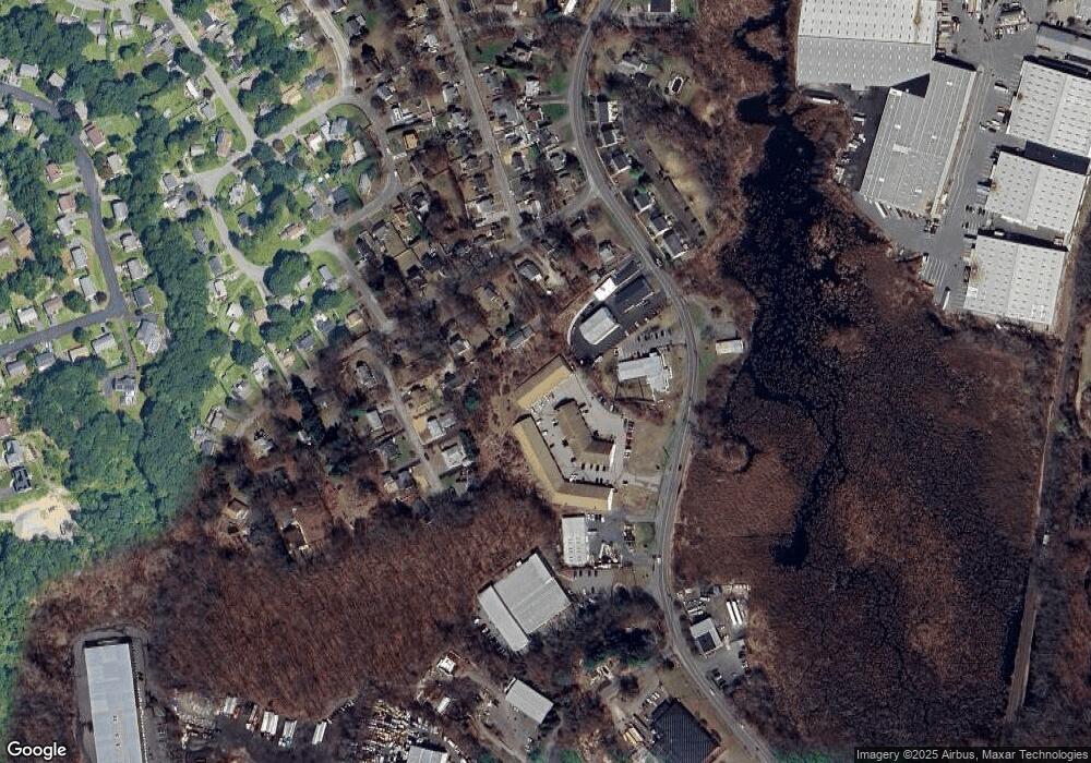 149 Grassy Plain St unit B2, Bethel, CT 06801 - photo 1