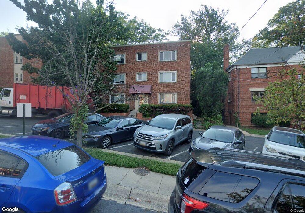 8713 Plymouth St unit 4, Silver Spring, MD 20901 - photo 1