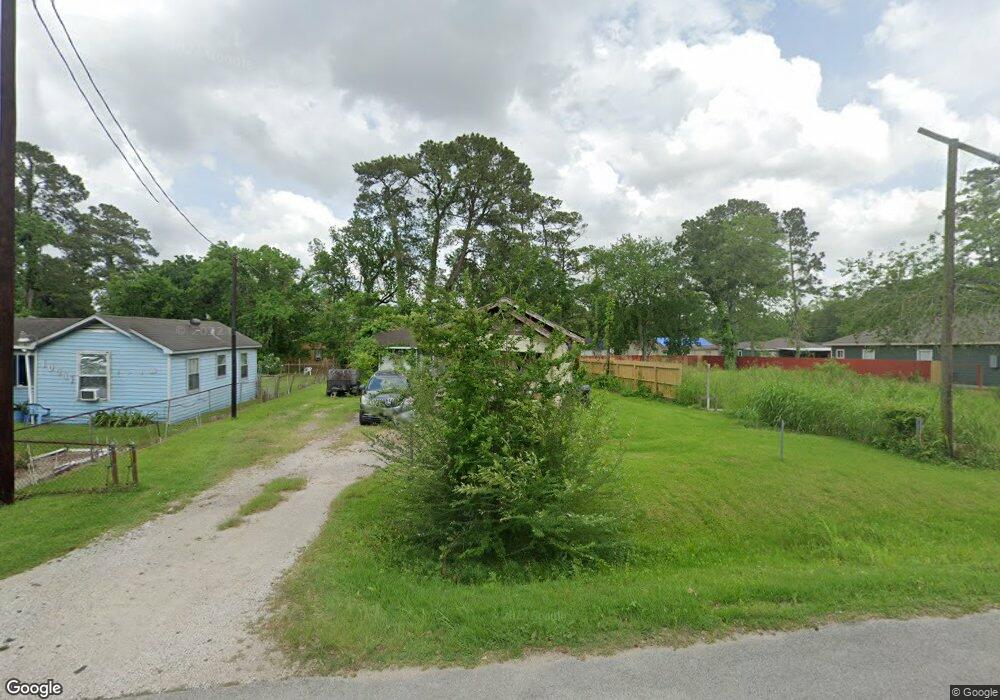 10538 Wicklowe St, Houston, TX 77016 - photo 1