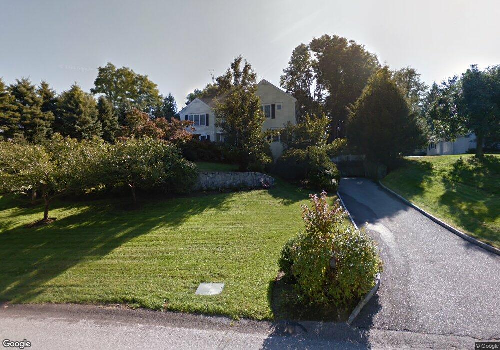 110 Random Farms Dr, Chappaqua, NY 10514 - photo 1