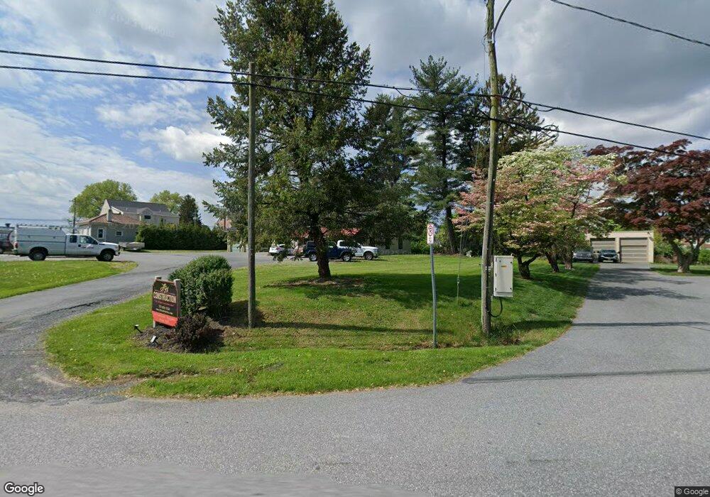 117 W Main St, Leola, PA 17540 - photo 1