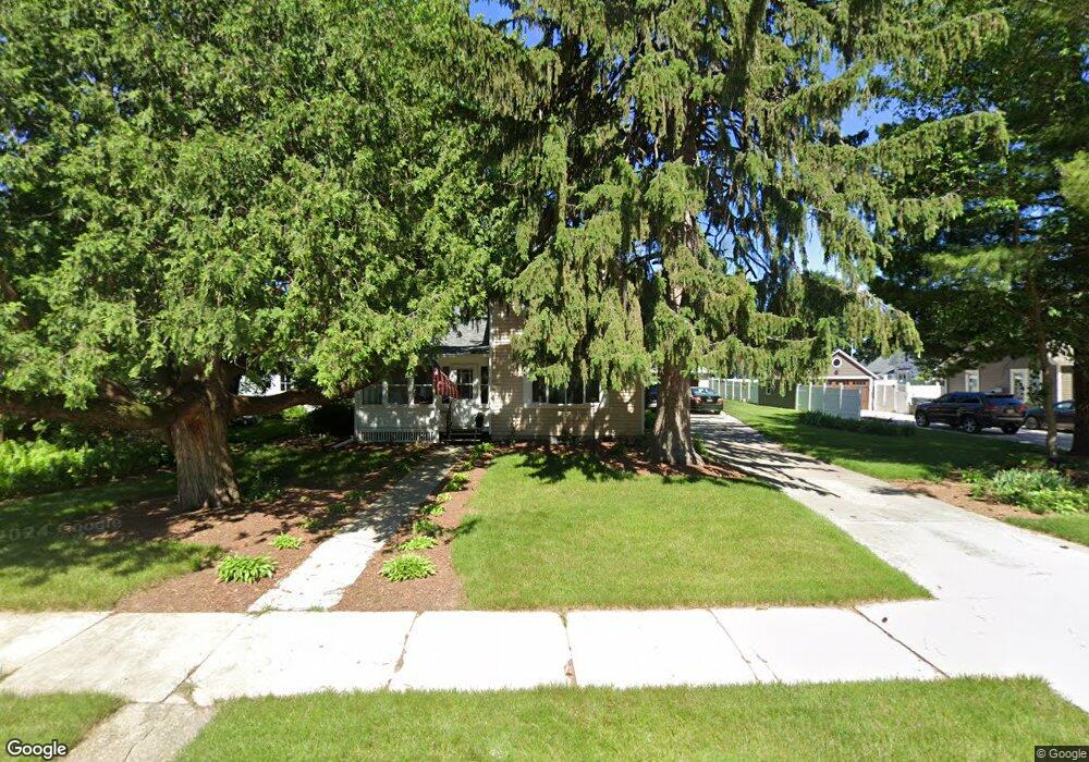 66 S Elm St, Oconomowoc, WI 53066 - photo 1