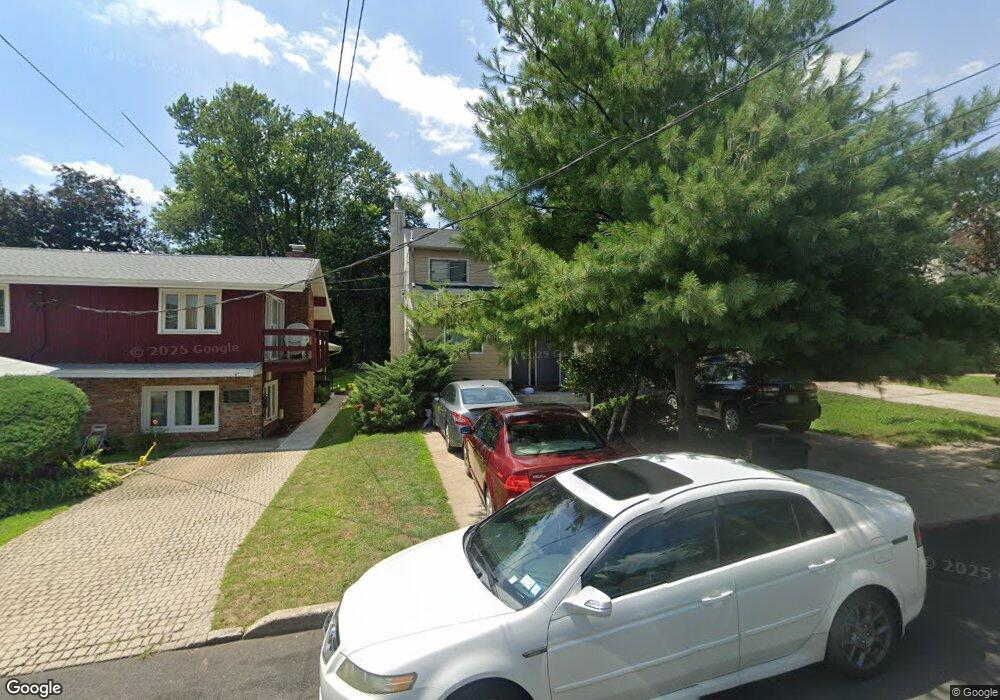 47A Marwood Rd N, Port Washington, NY 11050 - photo 1