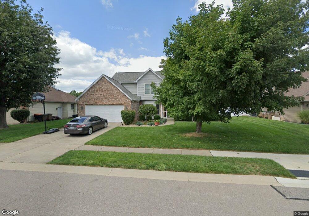 2364 Fairfax Dr, Columbus, IN 47203 - photo 1