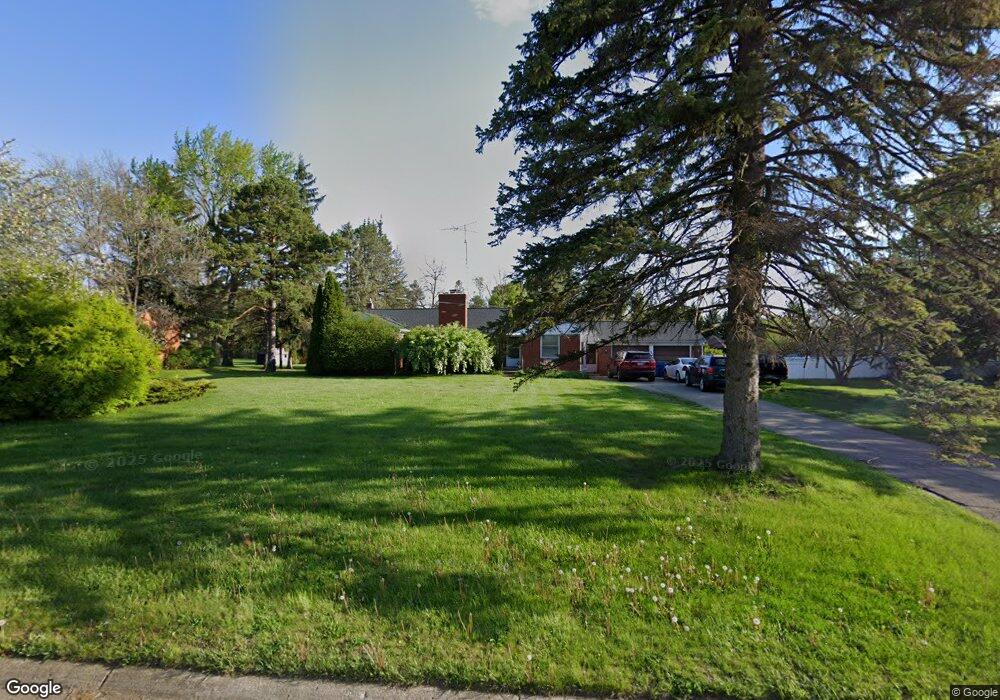 1082 W Rowland St, Grand Blanc, MI 48507 - photo 1