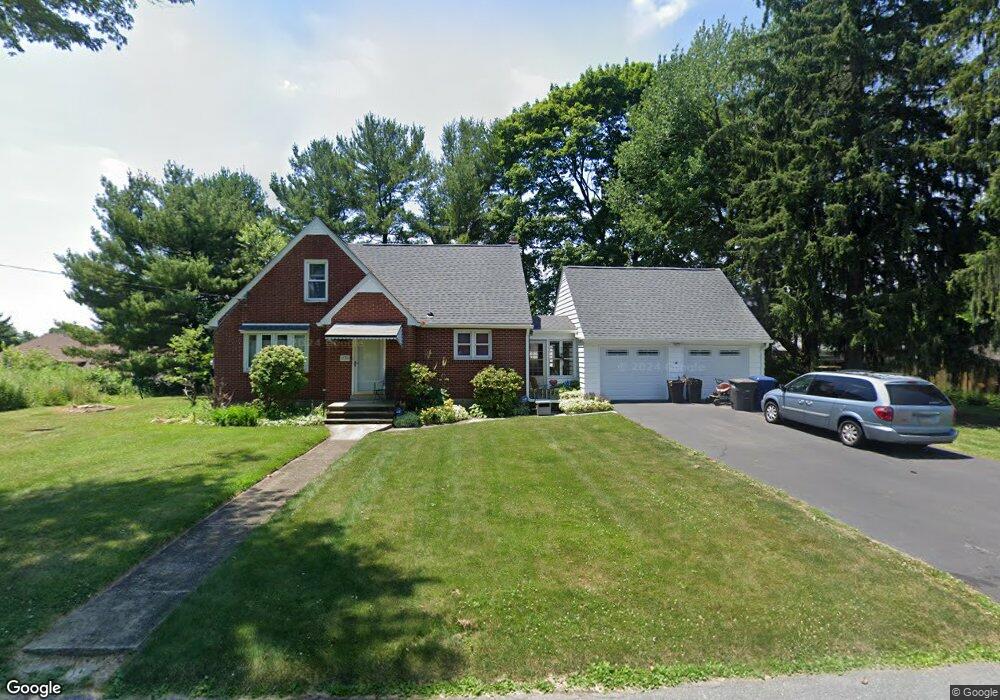 1130 N 29th St, Allentown, PA 18104 - photo 1